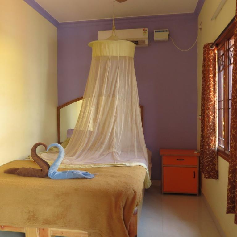 Thilak Home Stay Хампи Номер фото